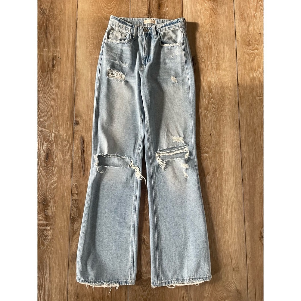 Altar’d State 🌺 Kayla Straight Leg Jeans